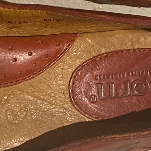 Born red leather ballet flat. Sz 6.5 - Picture 11 of 16
